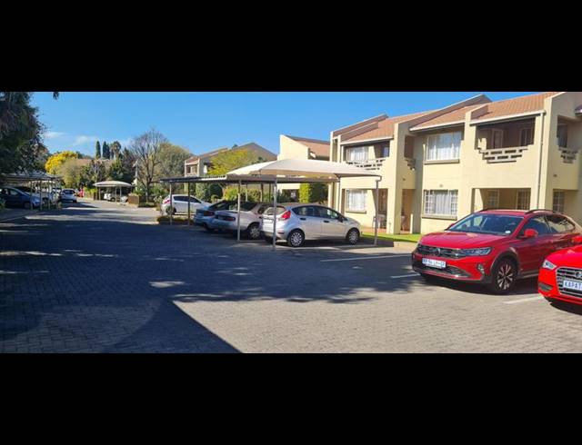 2 BEDROOM TOWNHOUSE FOR SALE IN EDEN GLEN